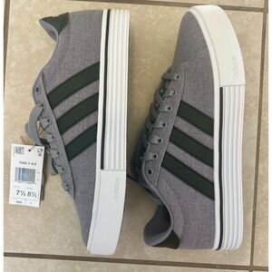 NWOB Adidas Men's Daily 4.0 Sneakers Grey/Black/White Size 7.5 Men 8.5 WMN